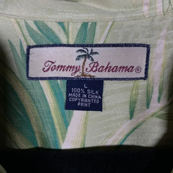 Green Tommy Bahama Hawaiian Shirt LARGE - Picture 4 of 5